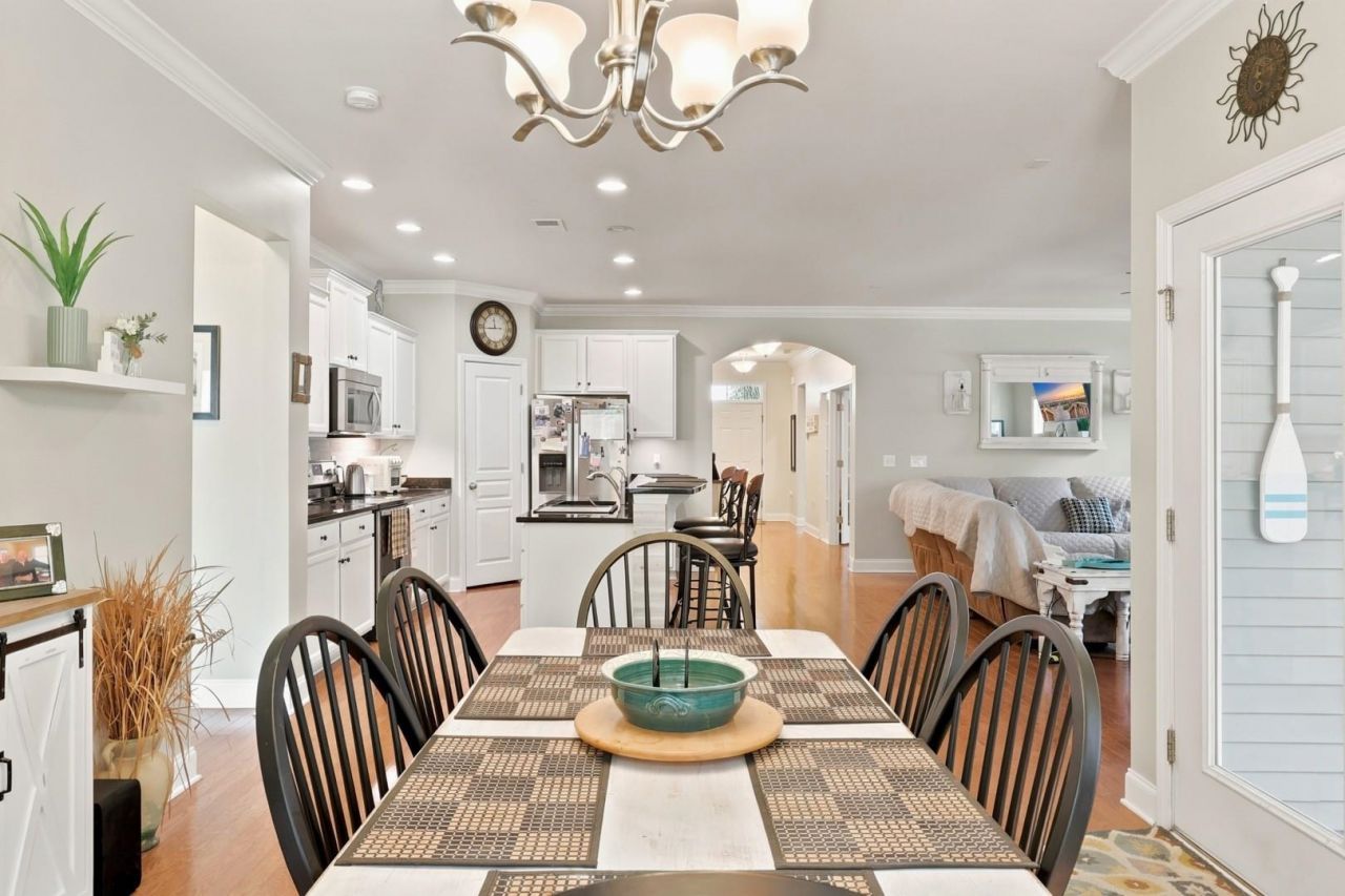 250 Cypress Creek Dr. Photo 28