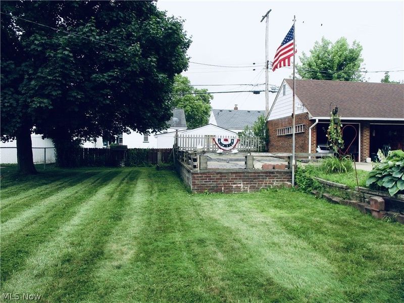 6411 Snow Road, Parma, OH 44129 Photo 2
