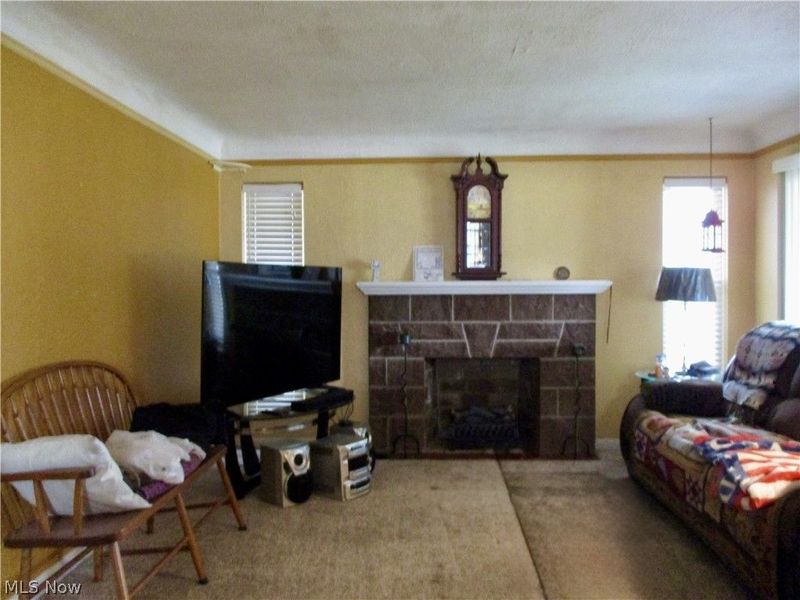 6411 Snow Road, Parma, OH 44129 Photo 5