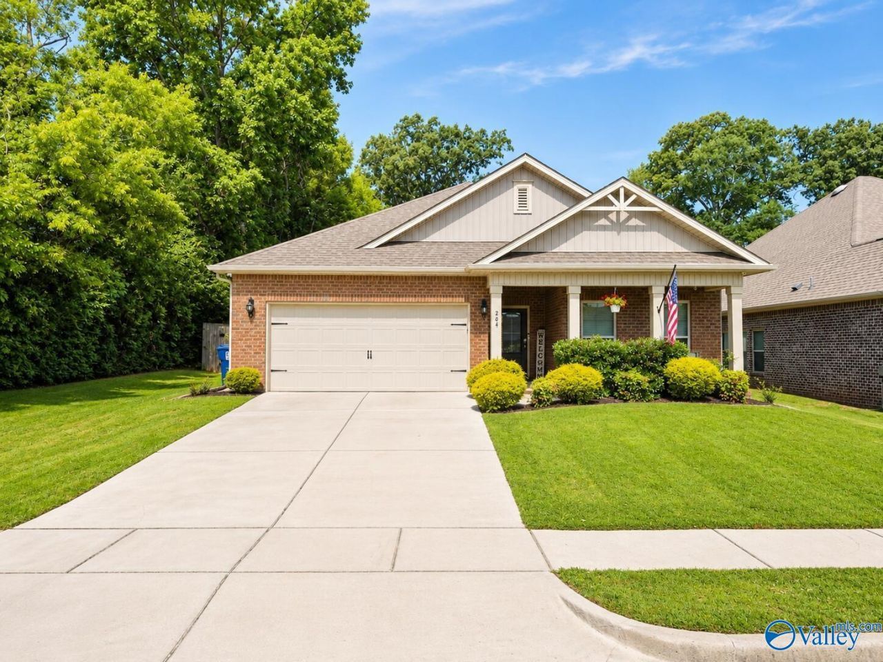 264 Falcon Ridge Drive, New Market, AL 35761 Main Photo