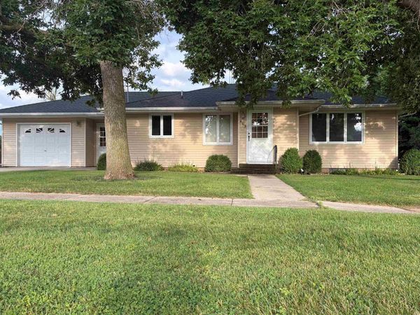 803 S Adams Street, Wellsburg, IA 50680