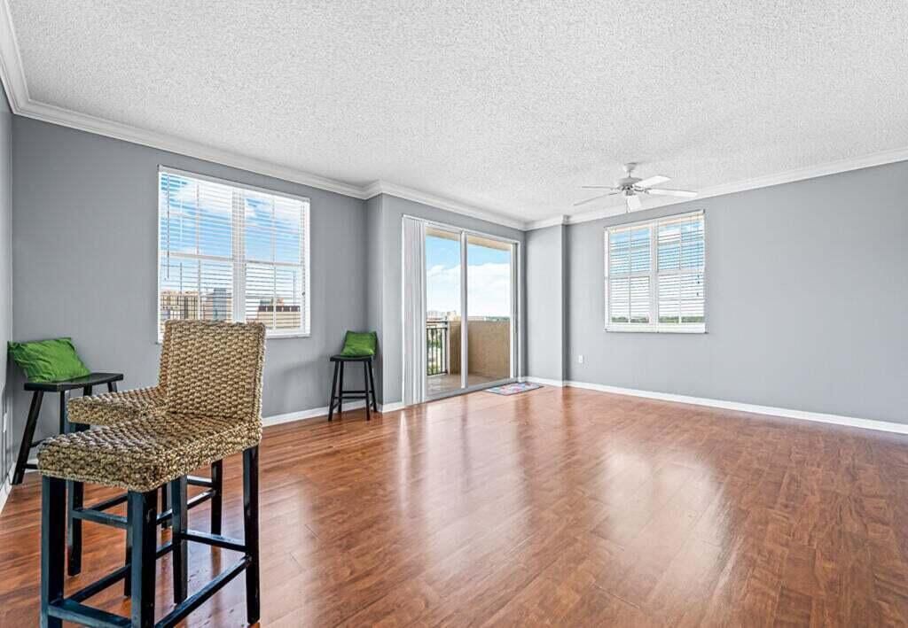 616 Clearwater Park Road, Unit 1112, West Palm Beach, FL 33401 Photo