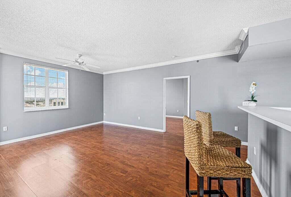616 Clearwater Park Road, Unit 1112, West Palm Beach, FL 33401 Photo