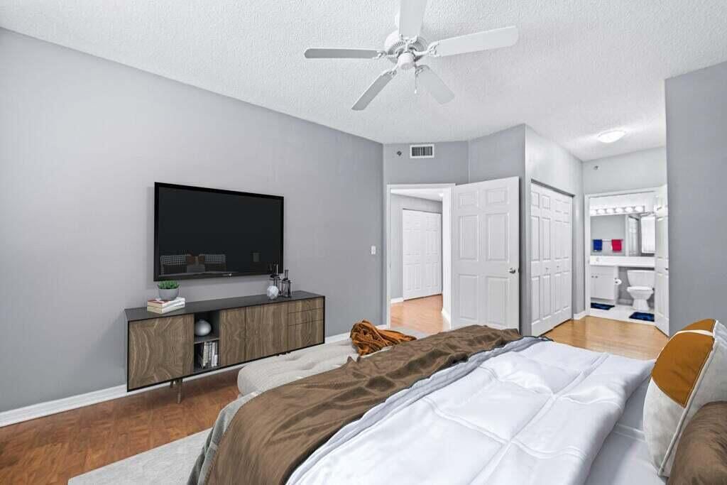 616 Clearwater Park Road, Unit 1112, West Palm Beach, FL 33401 Photo