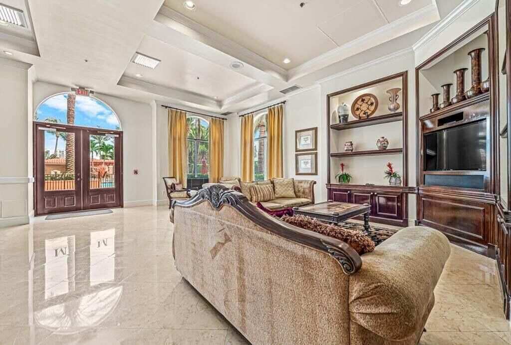 616 Clearwater Park Road, Unit 1112, West Palm Beach, FL 33401 Photo