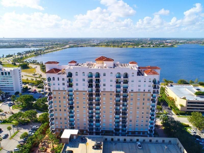 616 Clearwater Park Road, Unit 1112, West Palm Beach, FL 33401 Photo