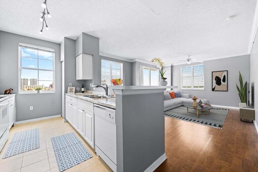 616 Clearwater Park Road, Unit 1112, West Palm Beach, FL 33401 Photo