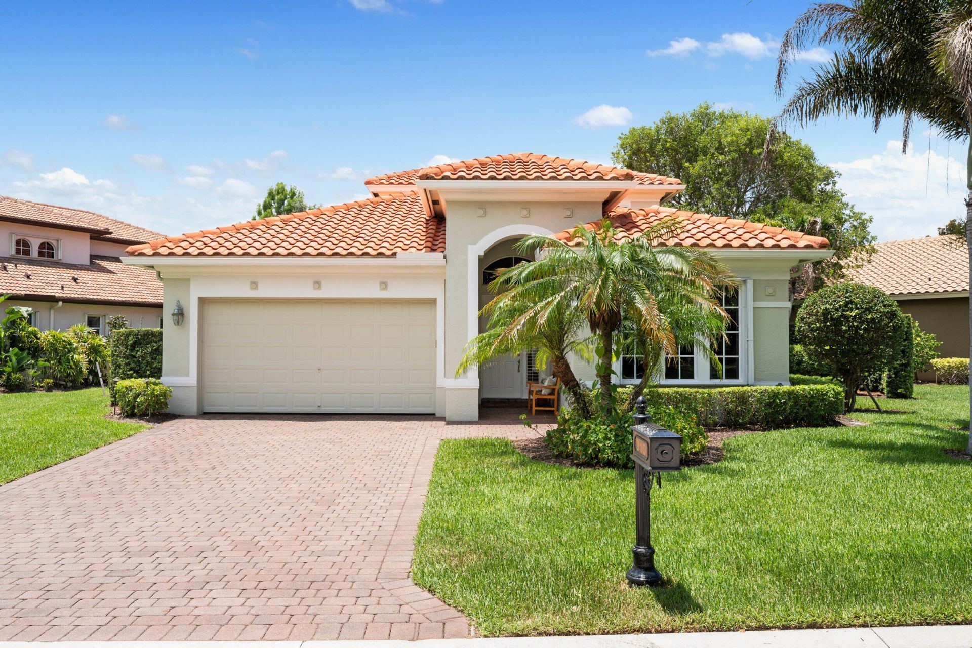 910 SW Palm Cove Drive, Palm City, FL 34990 Photo