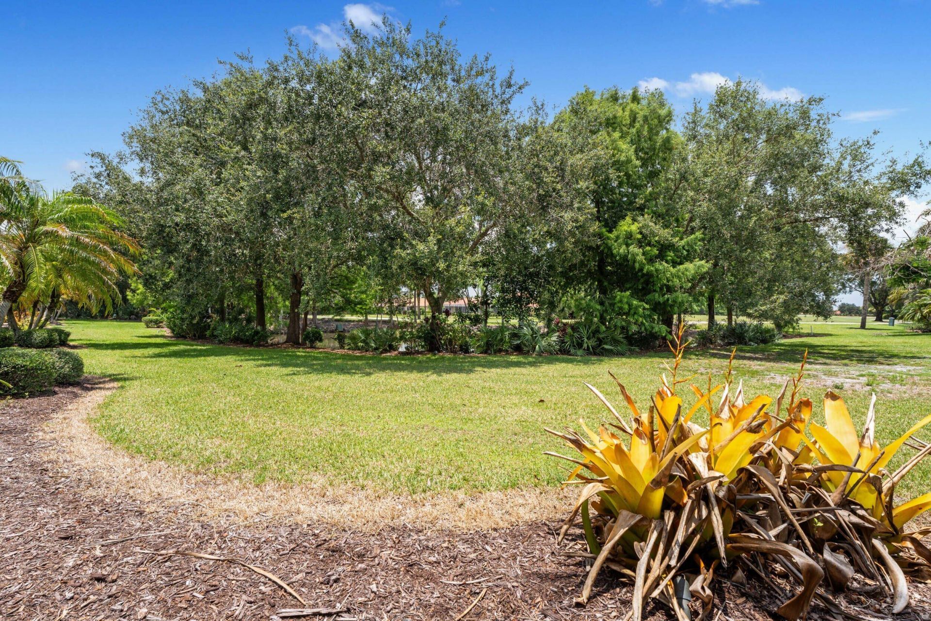 910 SW Palm Cove Drive, Palm City, FL 34990 Photo