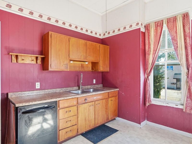 121 N Main Street , Baltimore, OH 43105 Photo 17