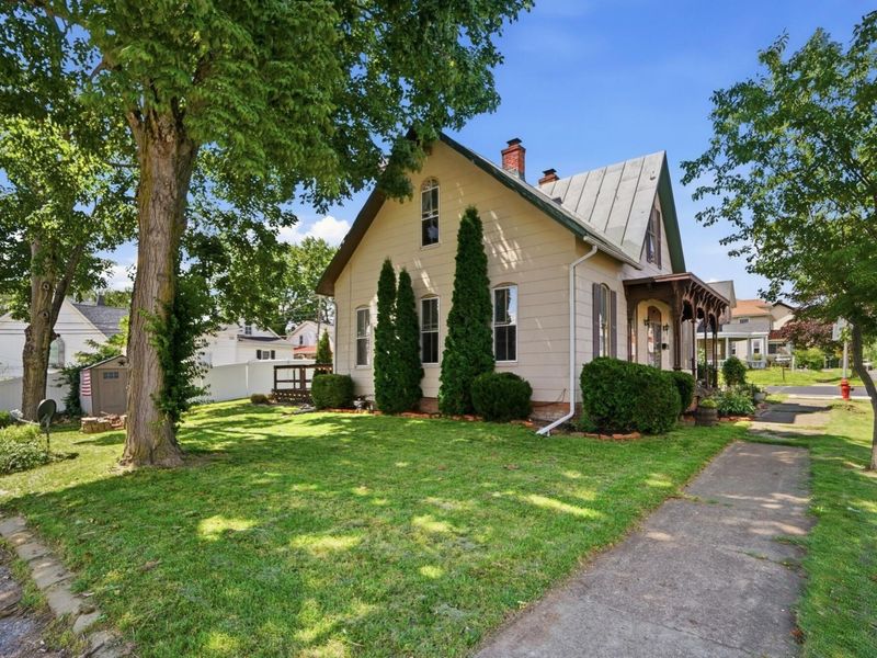 121 N Main Street , Baltimore, OH 43105 Photo 2