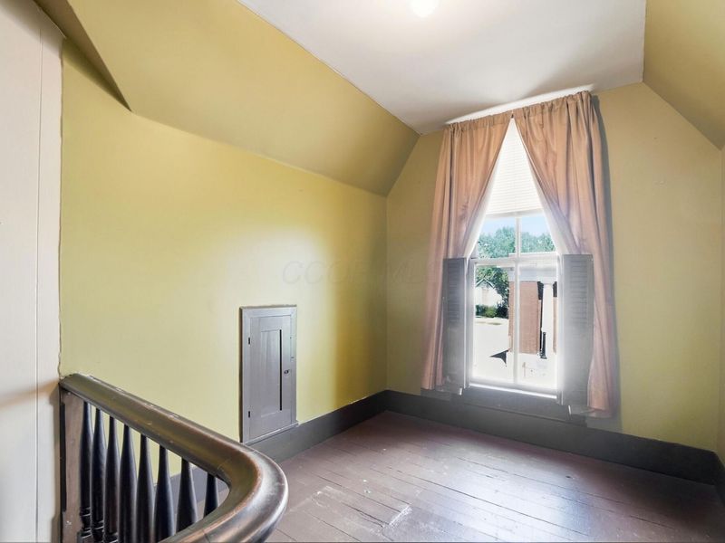 121 N Main Street , Baltimore, OH 43105 Photo 33
