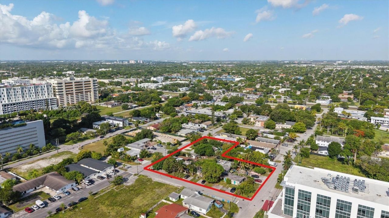 228 SE 9th St , Hallandale Beach, FL 33009 Photo