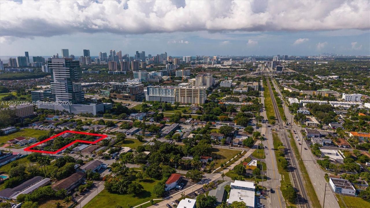 228 SE 9th St , Hallandale Beach, FL 33009 Photo