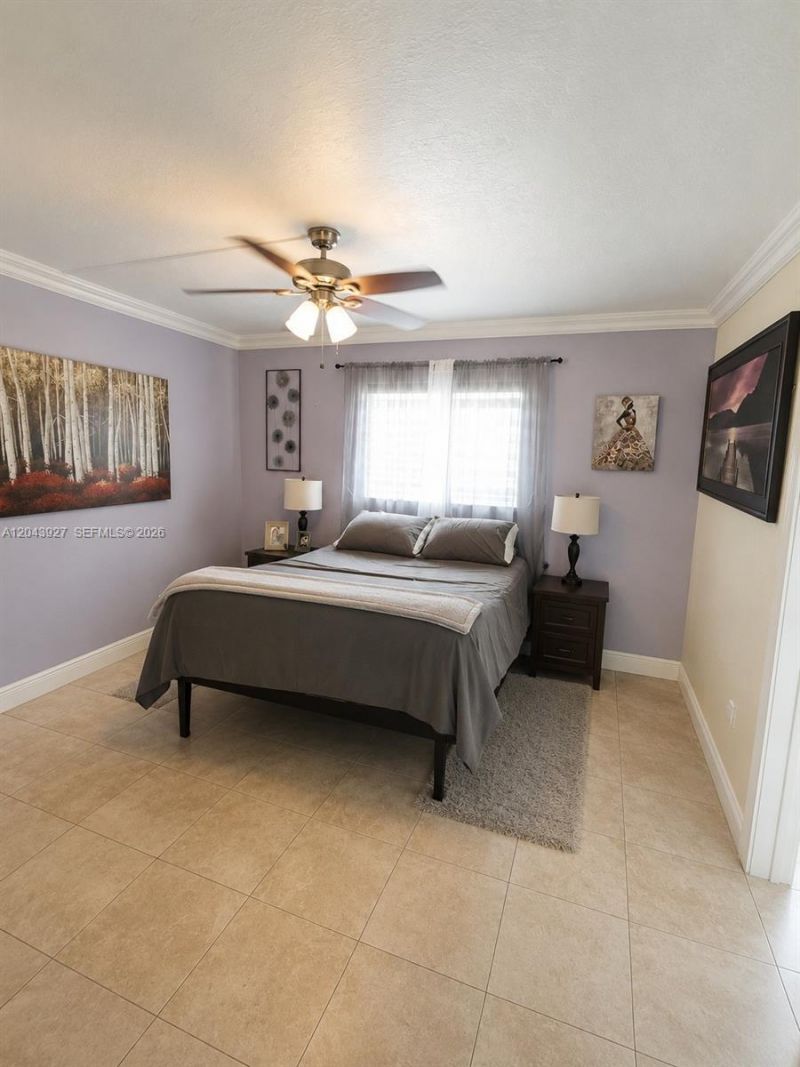 1230 W 54th St , Unit 218A, Hialeah, FL 33012 Photo