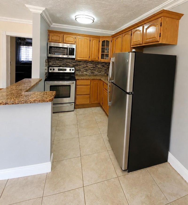 1230 W 54th St , Unit 218A, Hialeah, FL 33012 Photo