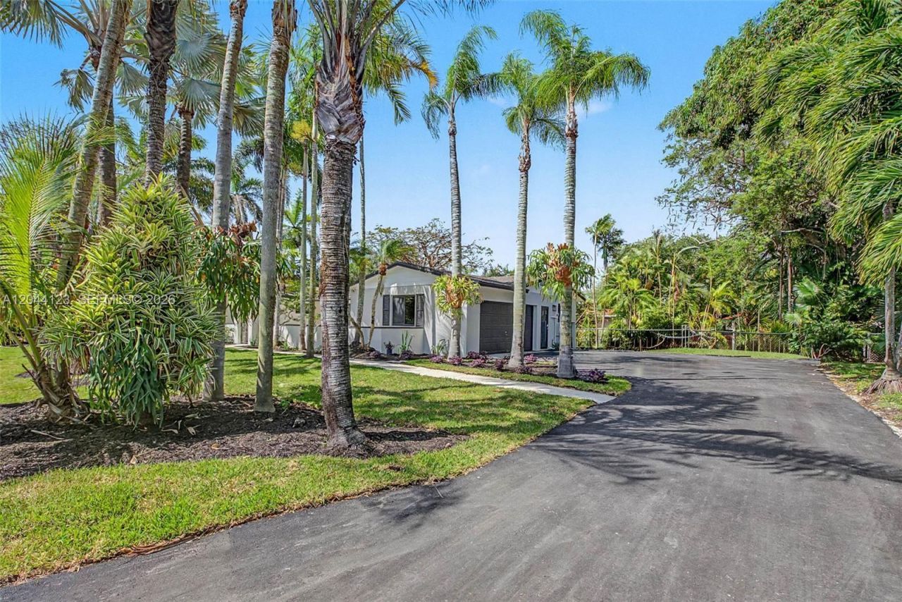 17050 SW 83rd Ave, Palmetto Bay, FL 33157 Photo