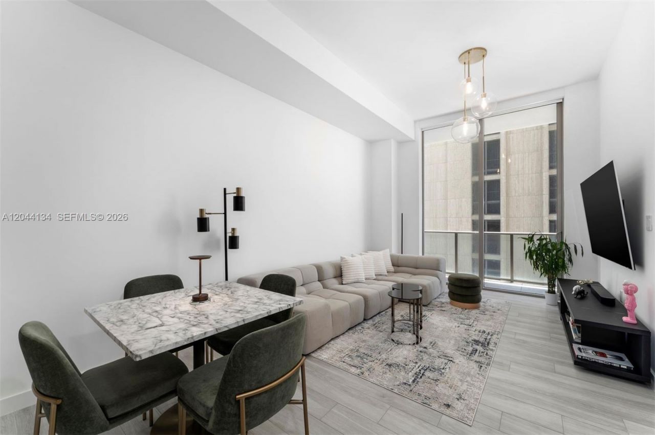 2655 S Bayshore Dr , Unit 908, Miami, FL 33133 Photo