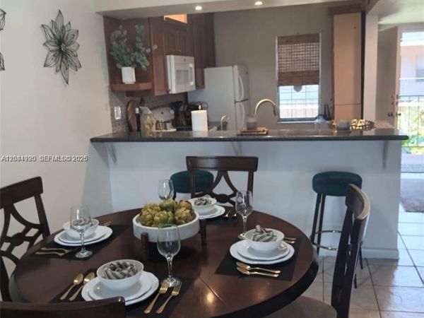 2821 Somerset Dr , Unit 312, Lauderdale Lakes, FL 33311