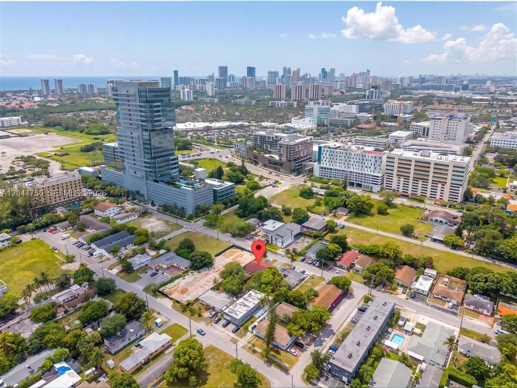 211 SE 10th St , Hallandale Beach, FL 33009 Photo