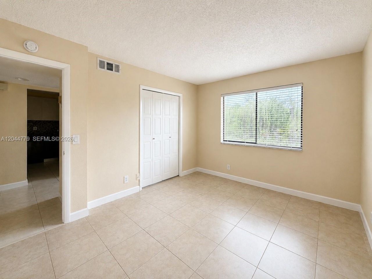 405 Lakeview Dr , Unit 202, Weston, FL 33326 Photo