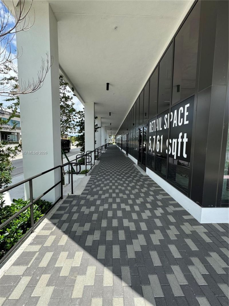 800 N Federal Hwy , Unit 910, Hallandale Beach, FL 33009 Photo