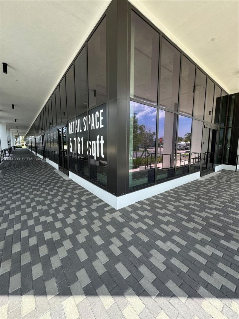 800 N Federal Hwy , Unit 910, Hallandale Beach, FL 33009 Photo