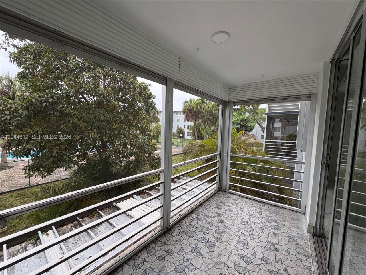 447 NE 195th St , Unit 214, Miami, FL 33179 Photo