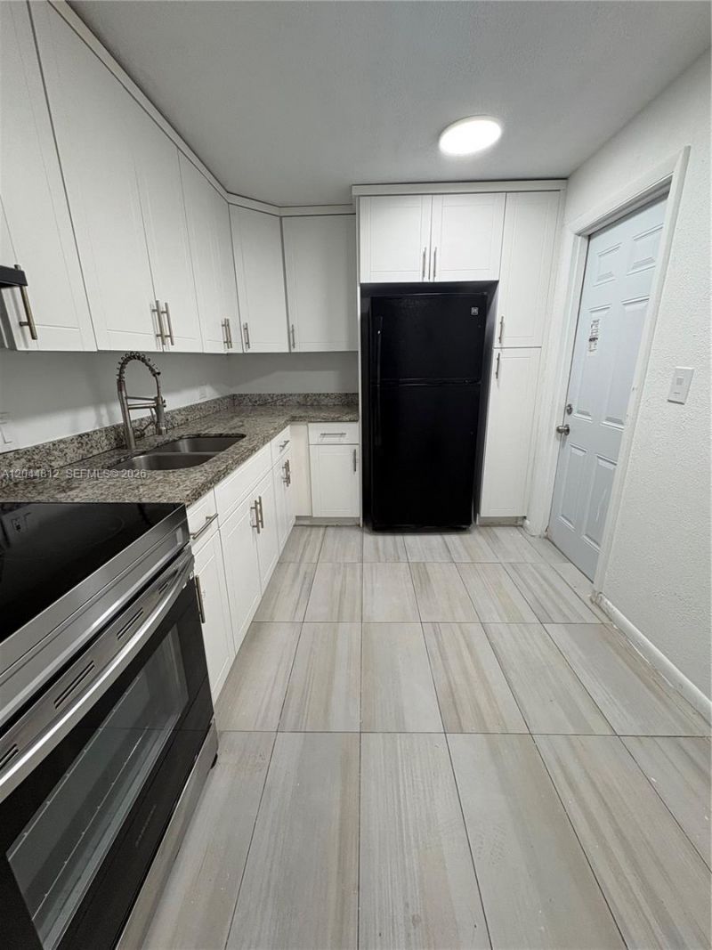 447 NE 195th St , Unit 214, Miami, FL 33179 Photo