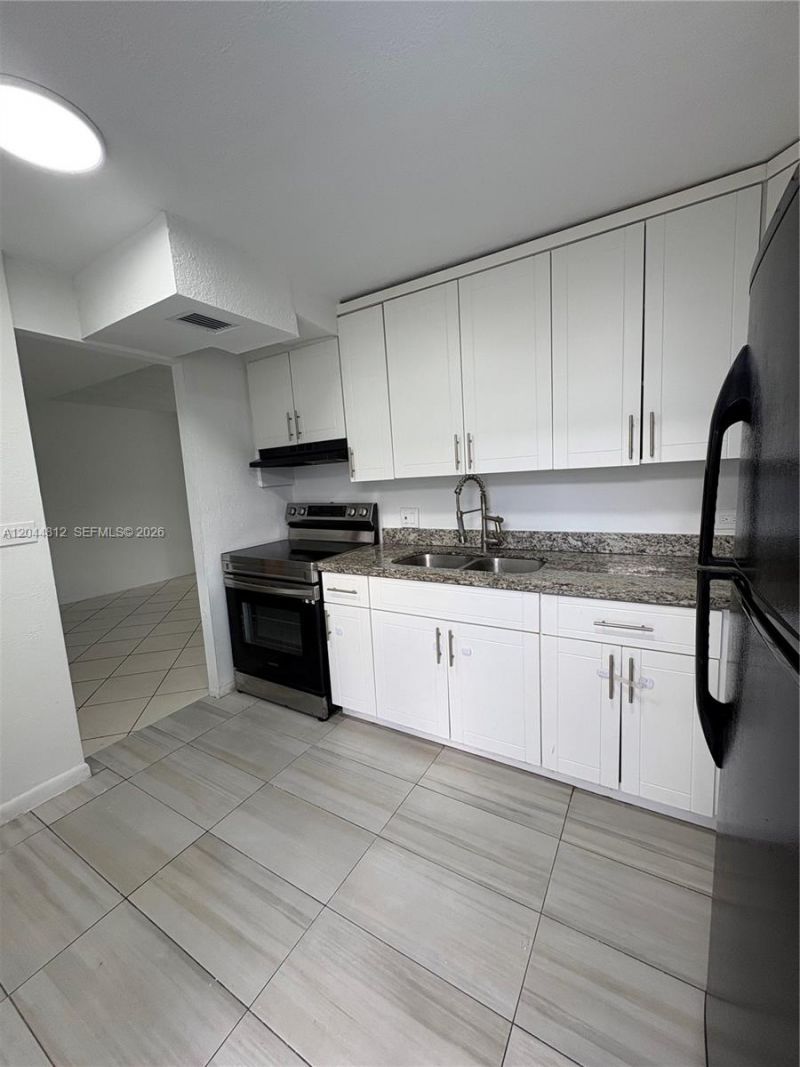 447 NE 195th St , Unit 214, Miami, FL 33179 Photo