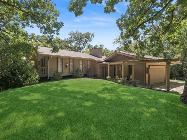 25521 W Blakely Parkway, Wauconda, IL 60084