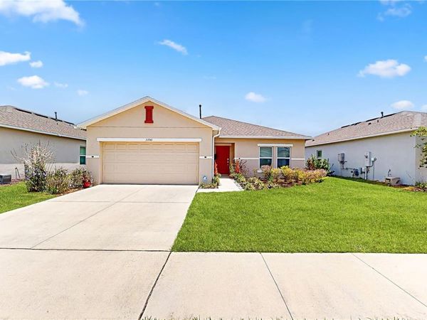 33941 SKY BLOSSOM CIRCLE , LEESBURG, FL 34788