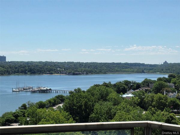 18-15 215th Street , Unit 16 C, Bayside, NY 11360