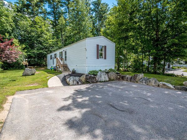 29 Tent Avenue, Conway, NH 03818