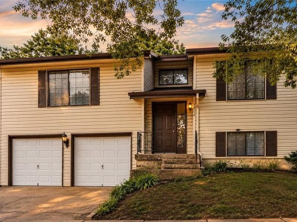 7806 N Oregon Avenue, Kansas City, MO 64151