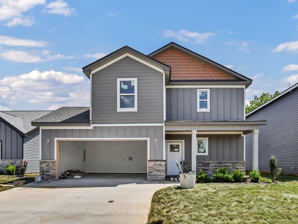2685 Brewster Dr , Clarksville, TN 37042