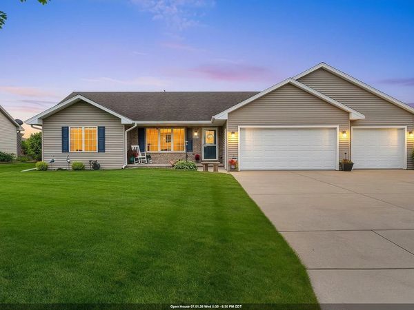 3166 EGAN LANE, Green Bay, WI 54311