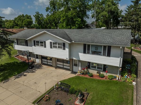 418 Hamilton PLACE, Unit 420, Horicon, WI 53032