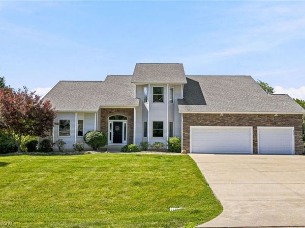 522 Tanglewood Trail , Cuyahoga Falls, OH 44223
