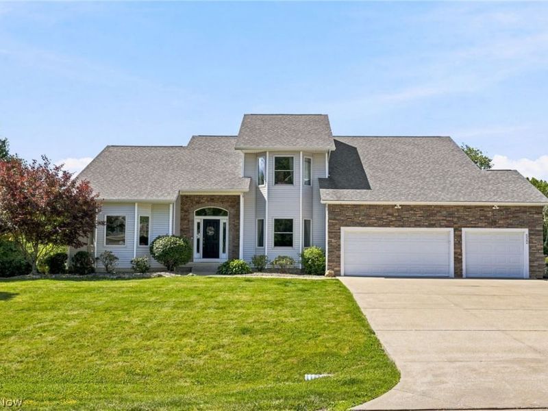 522 Tanglewood Trail, Cuyahoga Falls, OH 44223 Photo 1