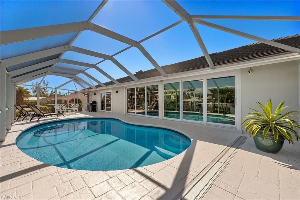 1674 Sabal Palm Dr, Sanibel, FL 33957 Photo