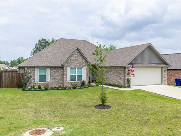 8323 McLaren Drive , Fort Smith, AR 72916