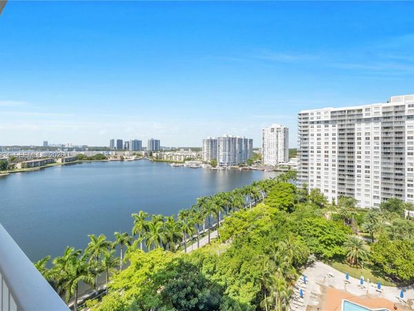 2851 NE 183rd St, Unit 1412E, Aventura, FL 33160