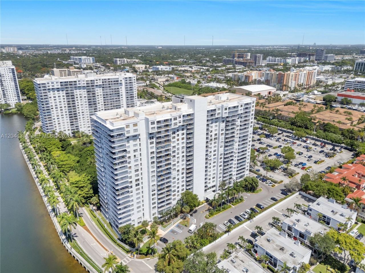 2851 NE 183rd St, Unit 1412E, Aventura, FL 33160 Photo