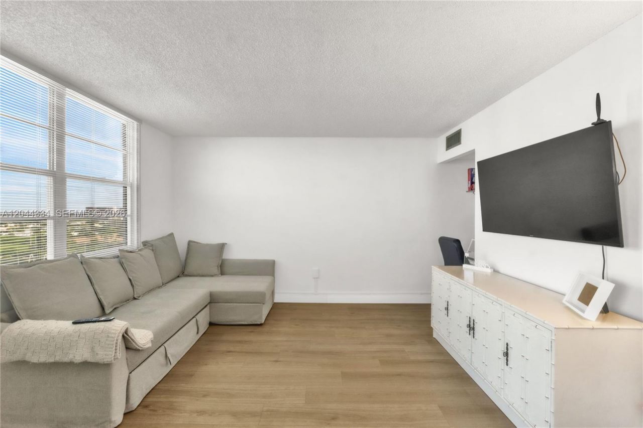 2851 NE 183rd St, Unit 1412E, Aventura, FL 33160 Photo