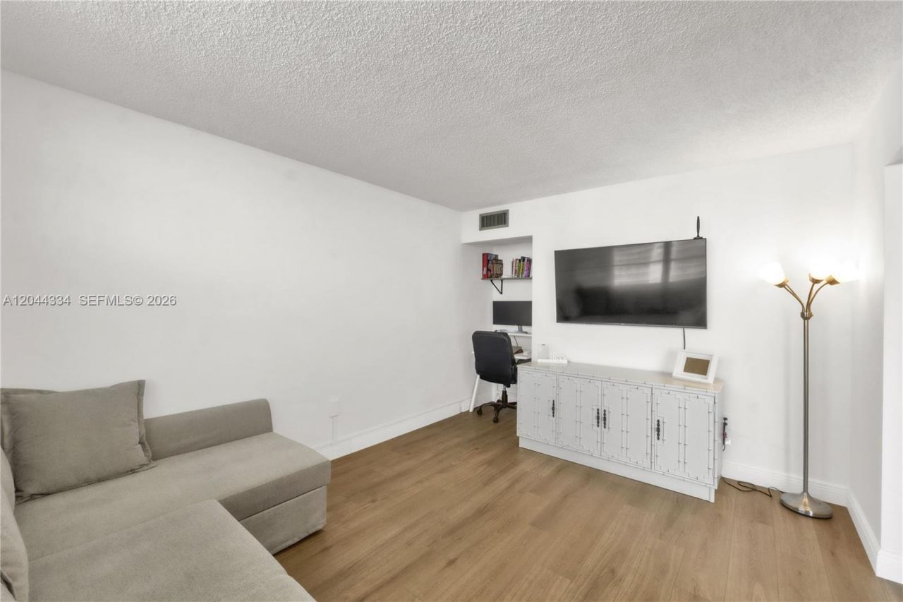 2851 NE 183rd St, Unit 1412E, Aventura, FL 33160 Photo