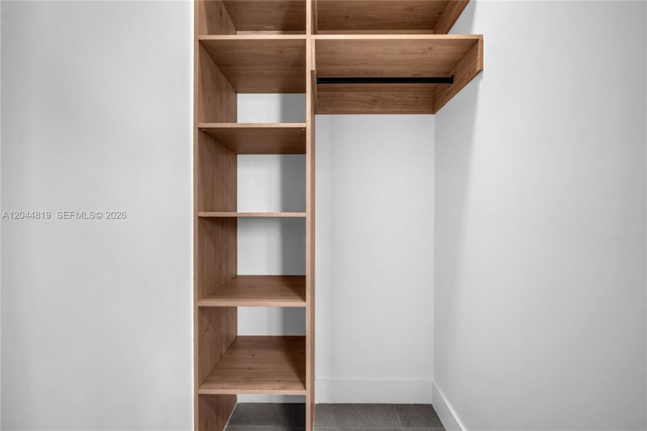 91 NW 27th St, Unit 204, Miami, FL 33127 Photo