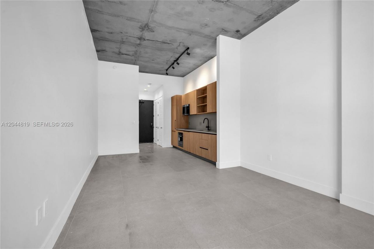 91 NW 27th St, Unit 204, Miami, FL 33127 Photo