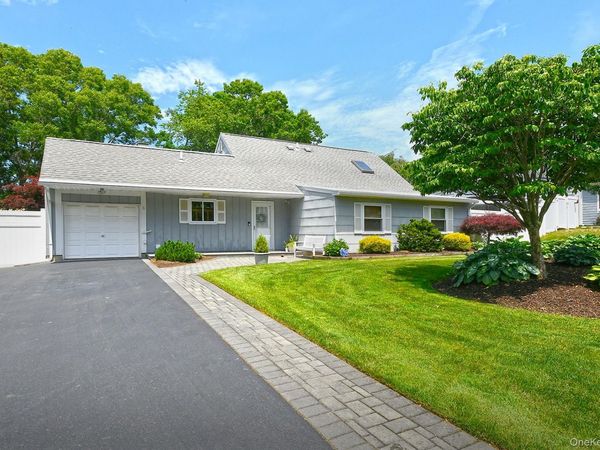 5 Meyer Lane , Medford, NY 11763