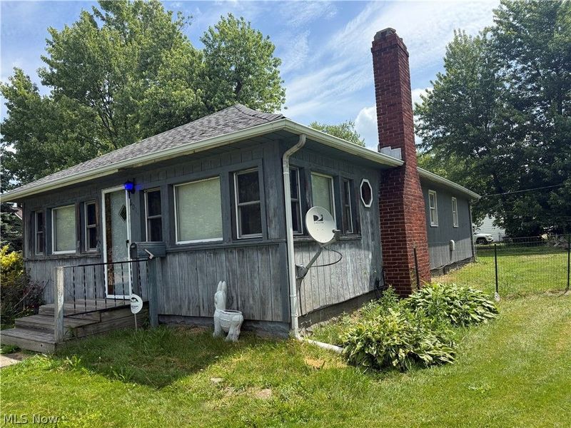 6011 Reynolds Road, Mentor on the Lake, OH 44060 Photo 4
